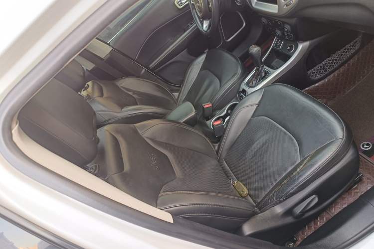 Used Jeep Compass 2017 200T Automatic Family Edition Right Front Seat