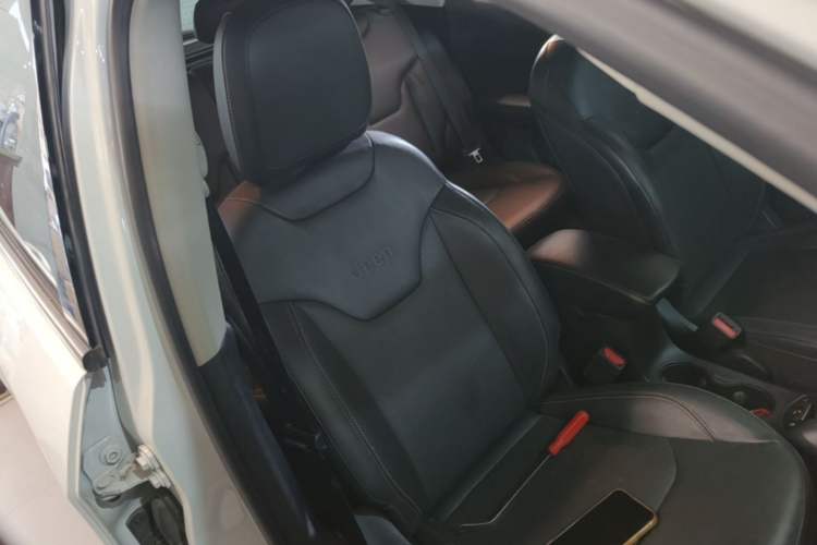 Used Jeep Compass 2017 200T Automatic Family Edition Right Front Seat
