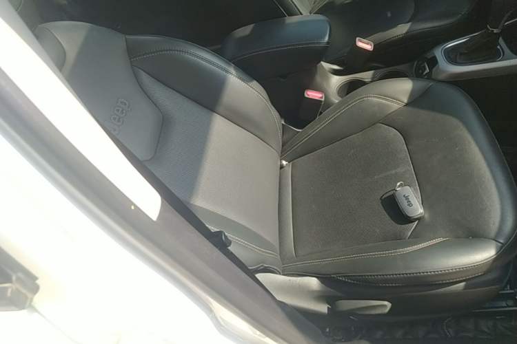 Used Jeep Compass 2017 200T Automatic Family Edition Right Front Seat