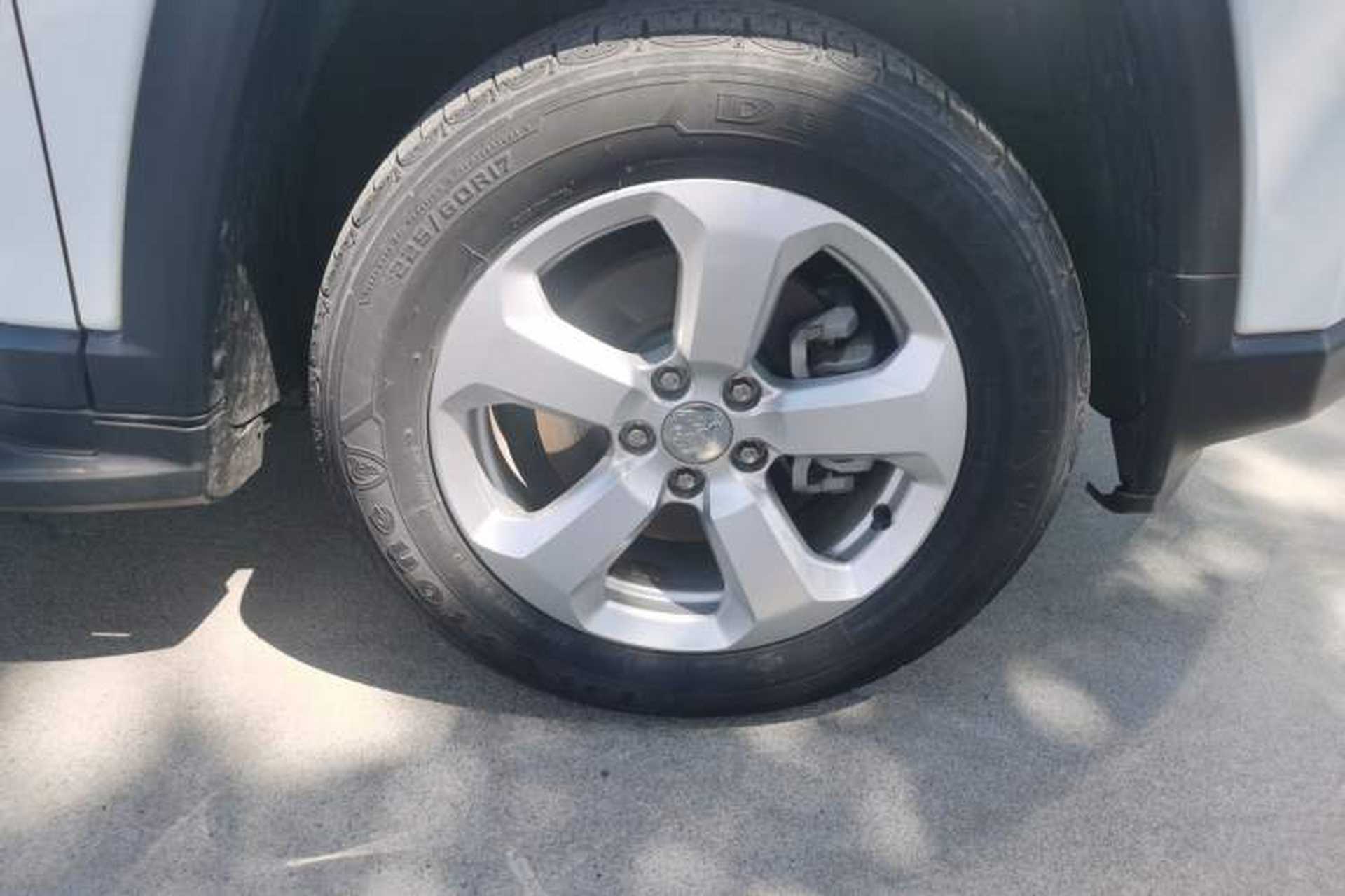Used Jeep Compass 2017 200T Automatic Family Enjoyment Four-Wheel Drive Edition Right Front Wheel Hub