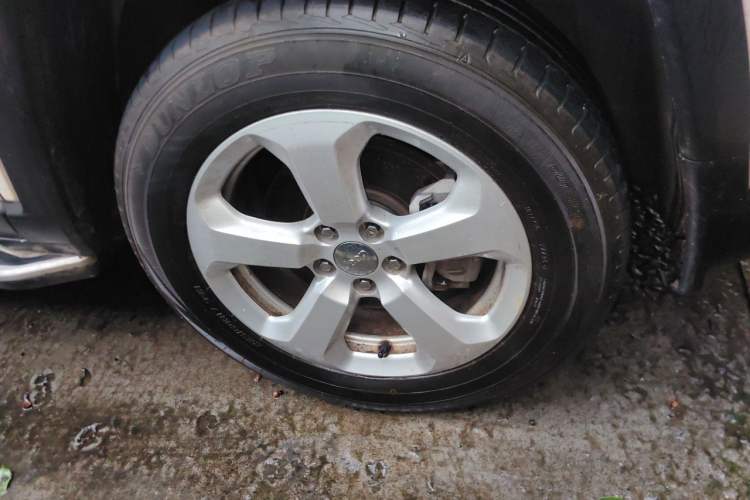 Used Jeep Compass 2017 200T Automatic Family Enjoyment Four-Wheel Drive Edition Right Front Wheel Hub