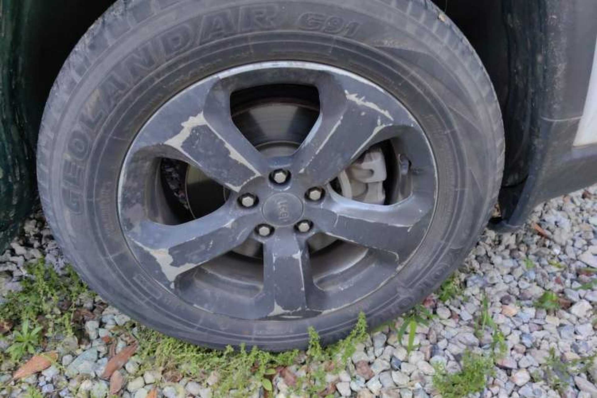 Used Jeep Compass 2017 200T Automatic Family Edition Right Front Wheel Hub