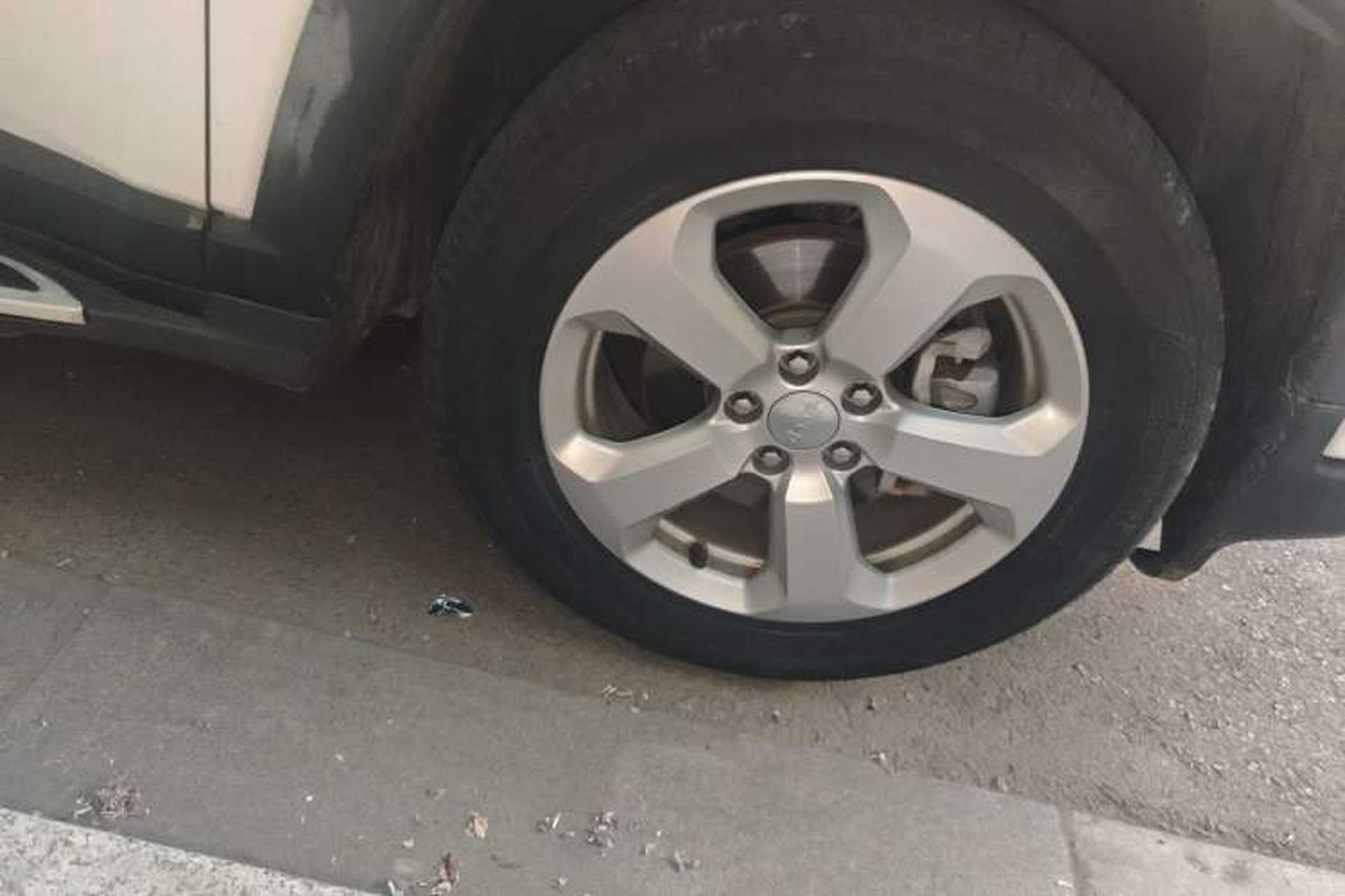 Used Jeep Compass 2017 200T Automatic Family Edition Right Front Wheel Hub