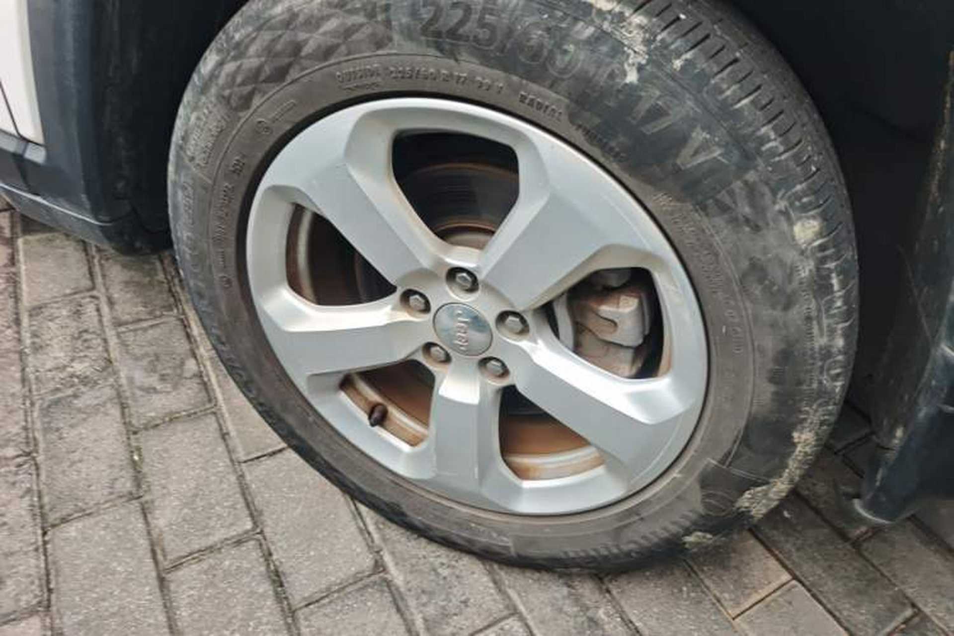 Used Jeep Compass 2017 200T Automatic Family Edition Right Front Wheel Hub