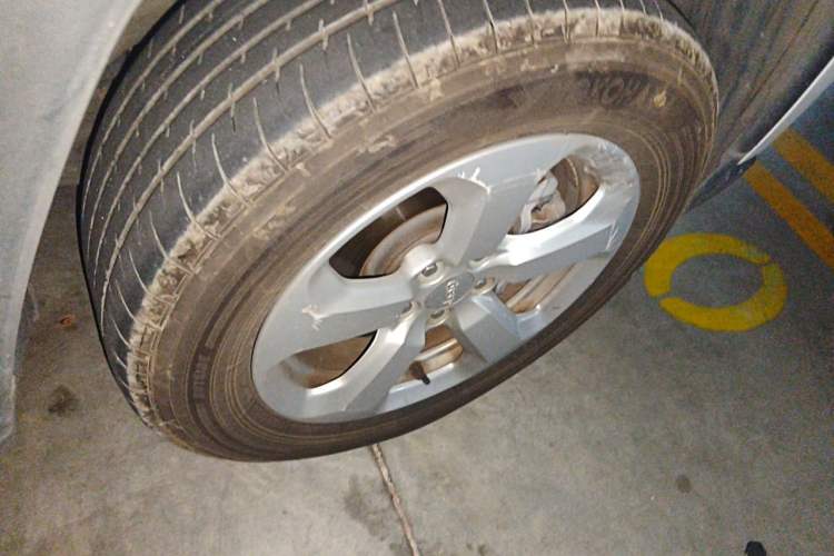 Used Jeep Compass 2017 200T Automatic Family Edition Right Front Wheel Hub