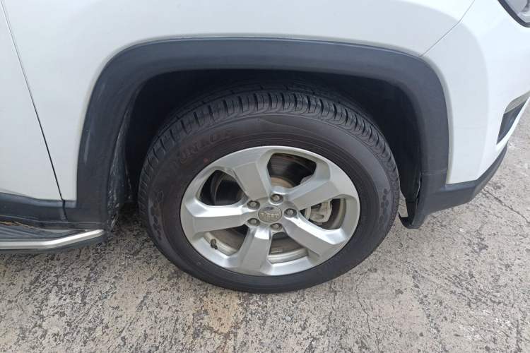 Used Jeep Compass 2017 200T Automatic Enjoyment Version Right Front Wheel Hub