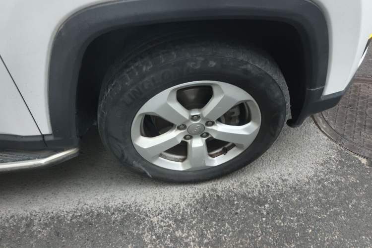 Used Jeep Compass 2017 200T Automatic Enjoyment Version Right Front Wheel Hub