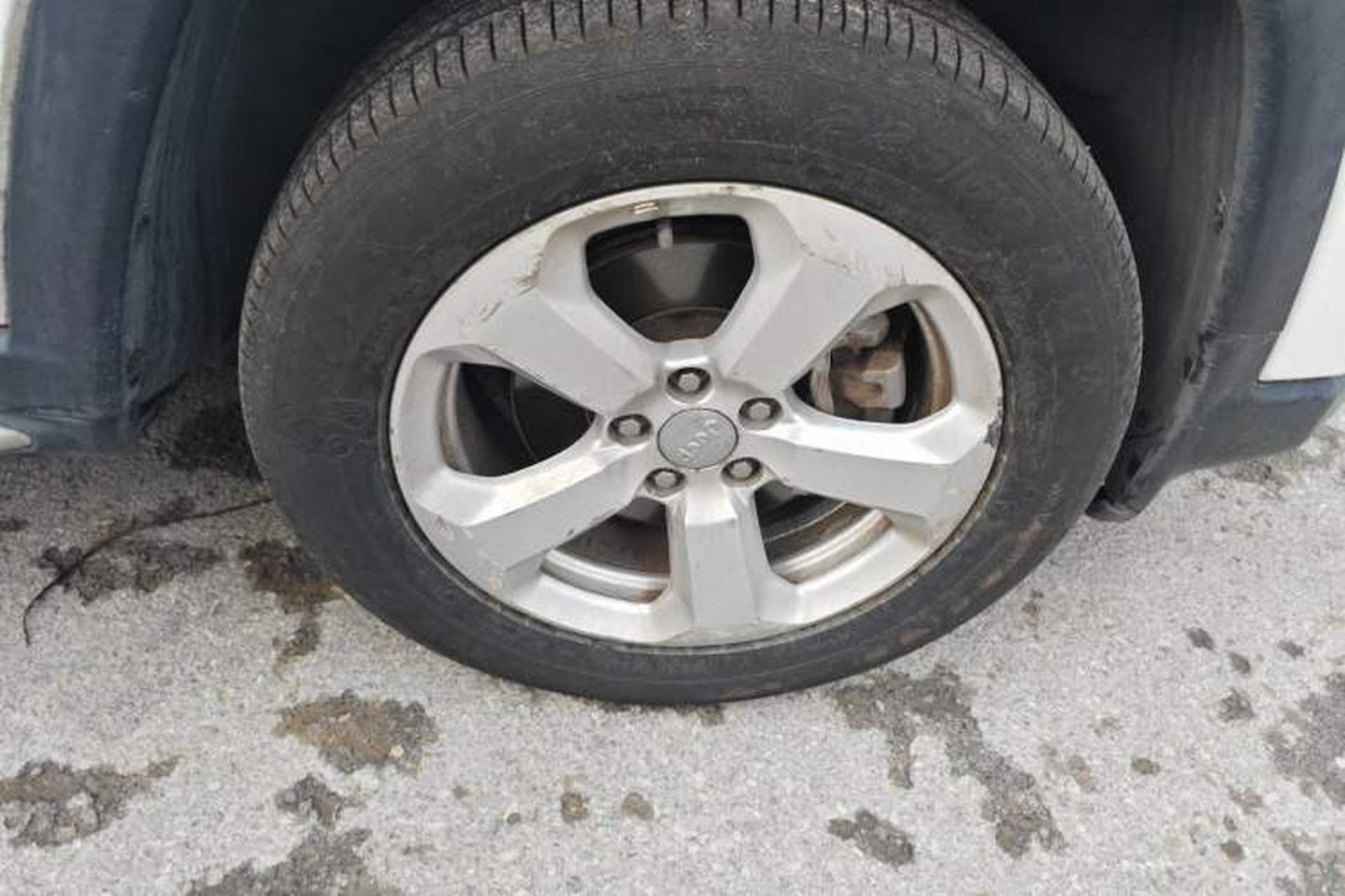 Used Jeep Compass 2017 200T Automatic Enjoyment Version Right Front Wheel Hub
