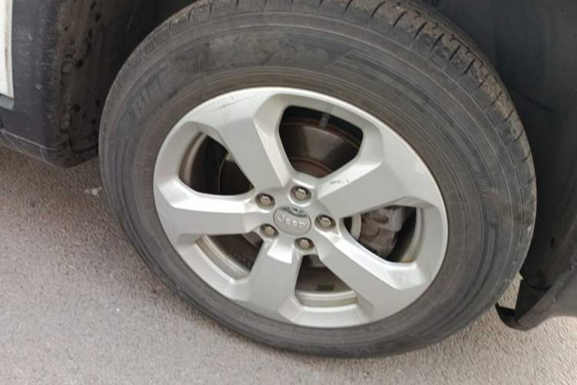 Used Jeep Compass 2017 200T Automatic Family Edition Right Front Wheel Hub