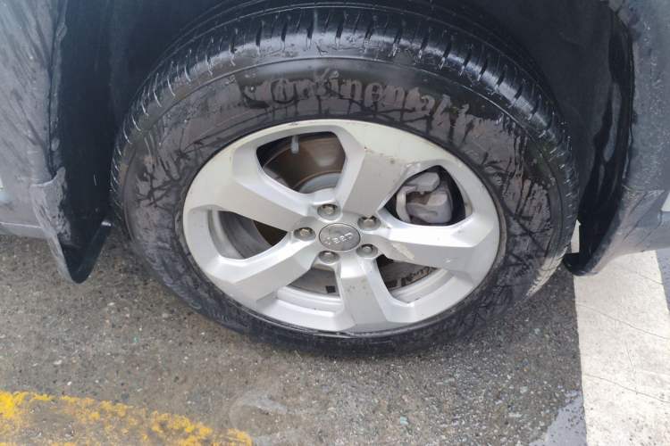 Used Jeep Compass 2017 200T Automatic Family Edition Right Front Wheel Hub