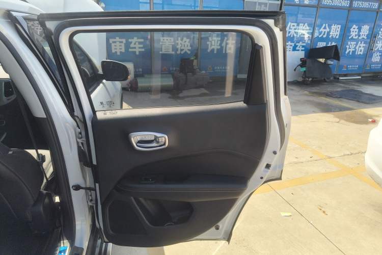 Used Jeep Compass 2017 200T Automatic Family Edition Right Rear Door Interior