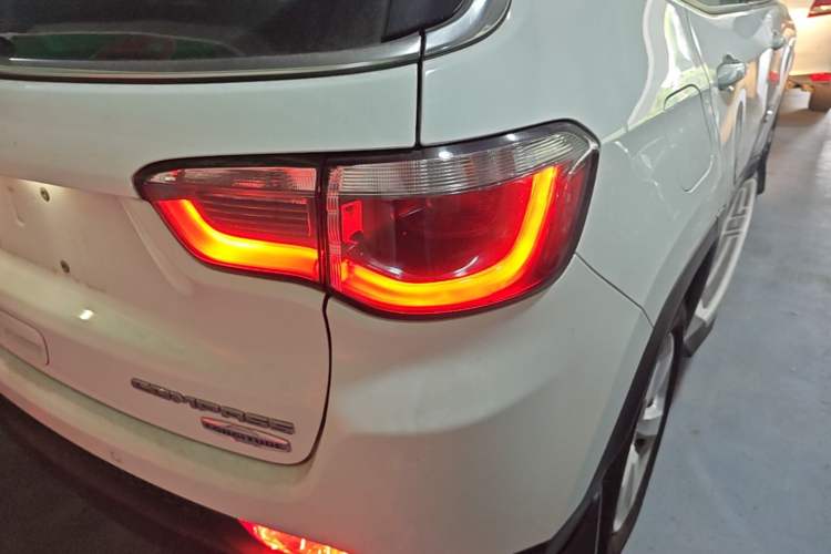 Used Jeep Compass 2017 200T Automatic Family Edition Right Rear Taillight