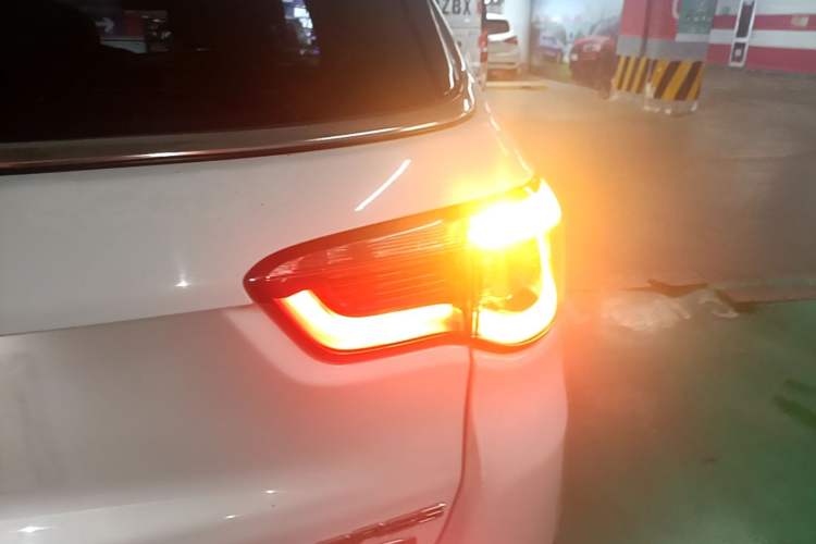 Used Jeep Compass 2017 200T Automatic Family Edition Right Rear Taillight