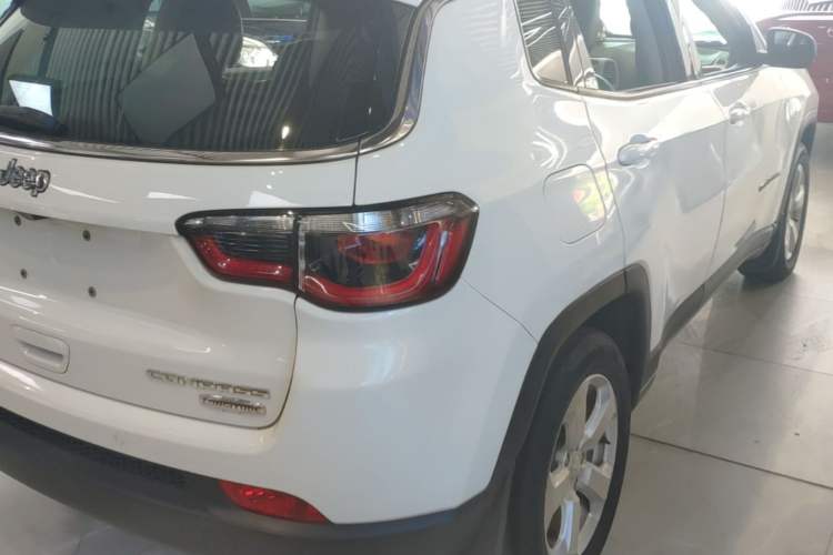 Used Jeep Compass 2017 200T Automatic Family Edition Right Rear Taillight