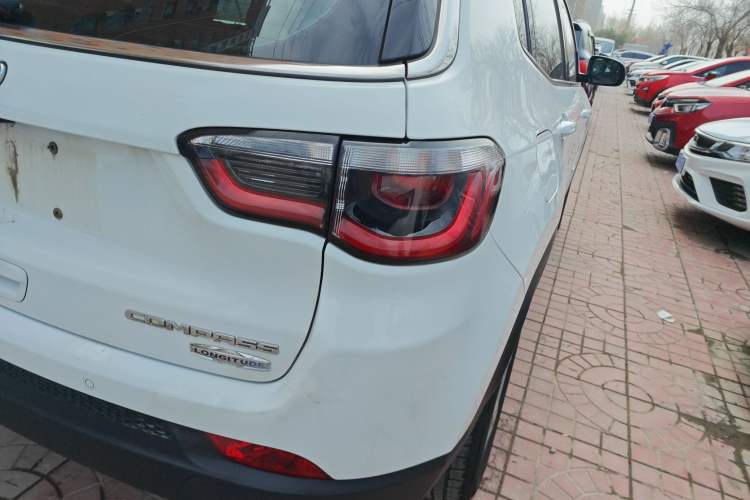 Used Jeep Compass 2017 200T Automatic Family Edition Right Rear Taillight