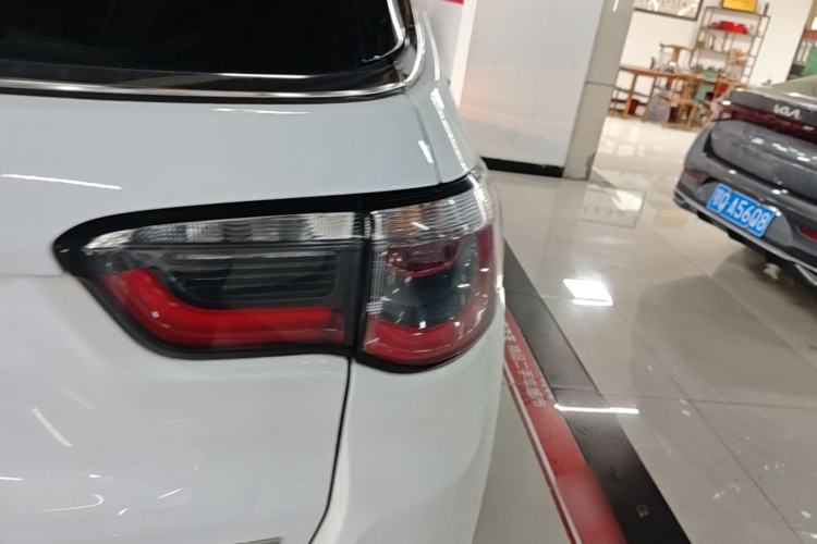 Used Jeep Compass 2017 200T Automatic Family Edition Right Rear Taillight