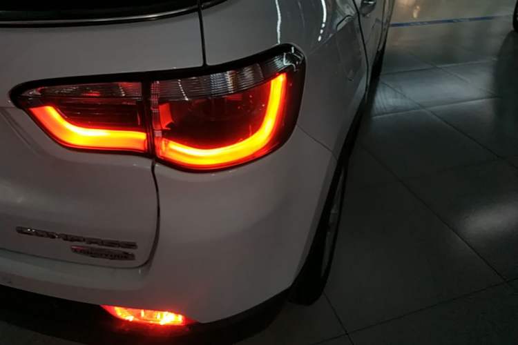 Used Jeep Compass 2017 200T Automatic Family Edition Right Rear Taillight