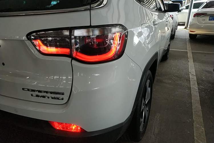 Used Jeep Compass 2017 200T Automatic Prestige Edition Right Rear Taillight
