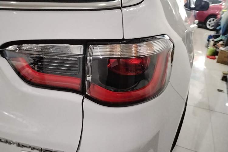 Used Jeep Compass 2017 200T Automatic Family Edition Right Rear Taillight