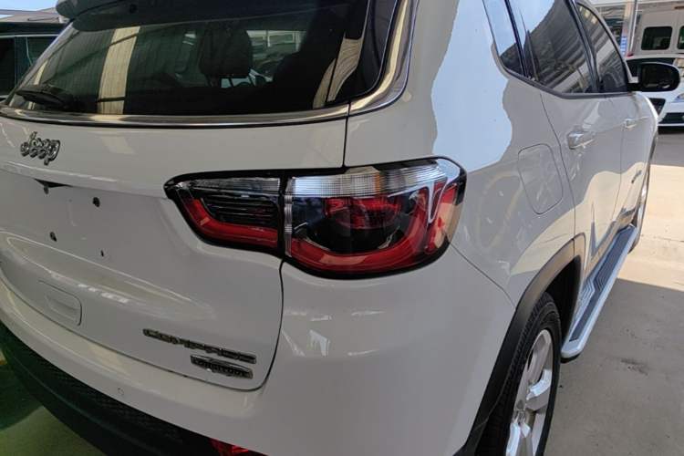 Used Jeep Compass 2017 200T Automatic Family Edition Right Rear Taillight