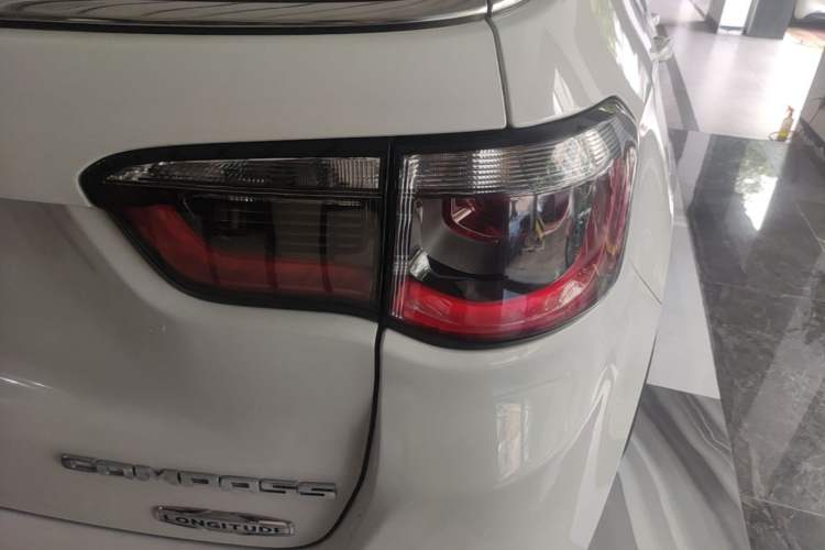 Used Jeep Compass 2017 200T Automatic Family Edition Right Rear Taillight