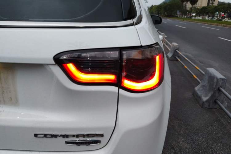 Used Jeep Compass 2017 200T Automatic Family Edition Right Rear Taillight