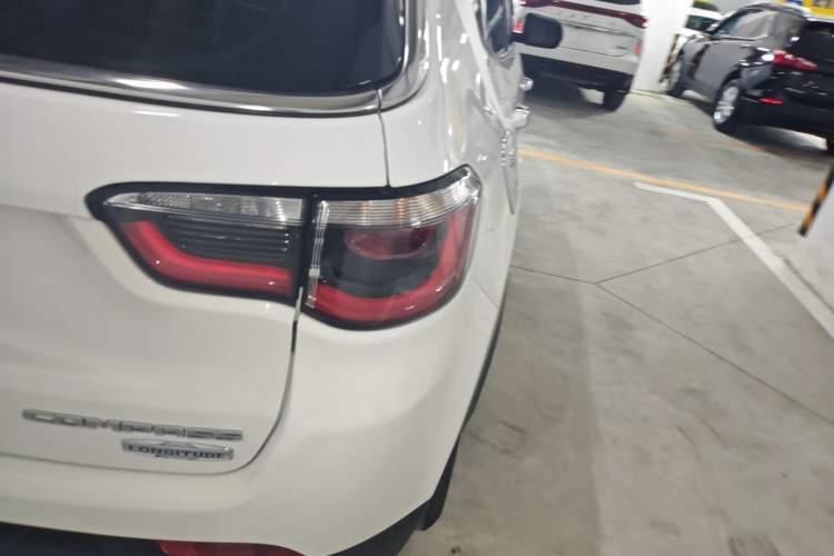 Used Jeep Compass 2017 200T Automatic Family Edition Right Rear Taillight
