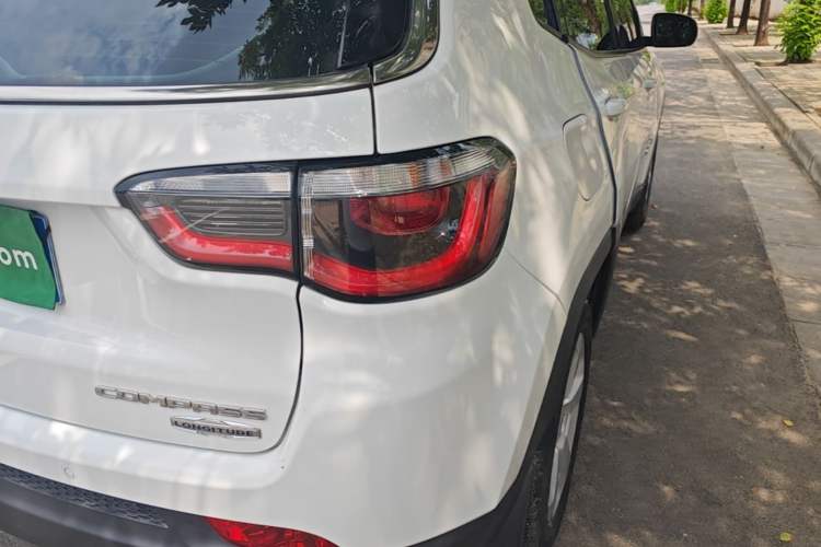 Used Jeep Compass 2017 200T Automatic Family Edition Right Rear Taillight