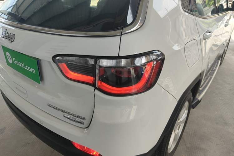Used Jeep Compass 2017 200T Automatic Family Edition Right Rear Taillight