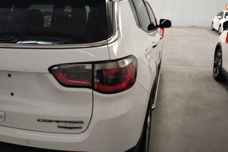 Used Jeep Compass 2017 200T Automatic Family Edition Right Rear Taillight