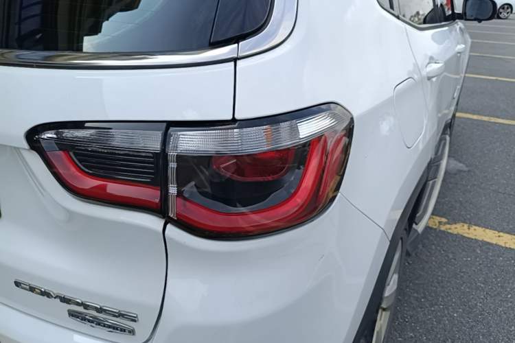 Used Jeep Compass 2017 200T Automatic Enjoyment Version Right Rear Taillight