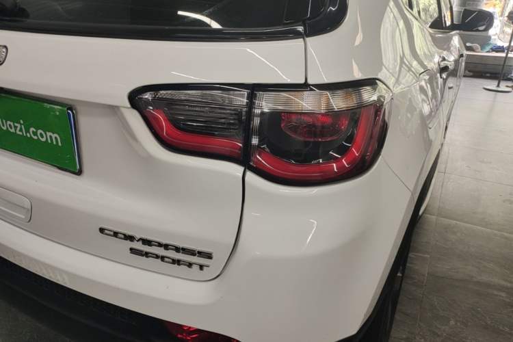 Used Jeep Compass 2017 200T Automatic Enjoyment Edition Right Rear Taillight