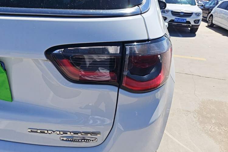 Used Jeep Compass 2017 200T Automatic Family Edition Right Rear Taillight
