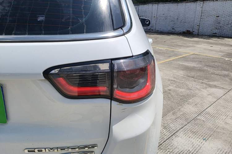 Used Jeep Compass 2017 200T Automatic Family Edition Right Rear Taillight