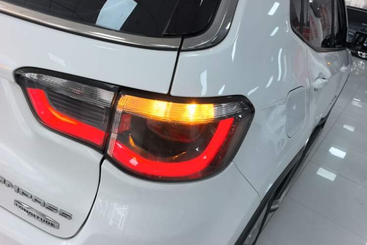 Used Jeep Compass 2017 200T Automatic Family Edition Right Rear Taillight