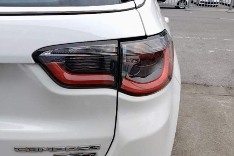 Used Jeep Compass 2017 200T Automatic Comfort Edition Right Rear Taillight