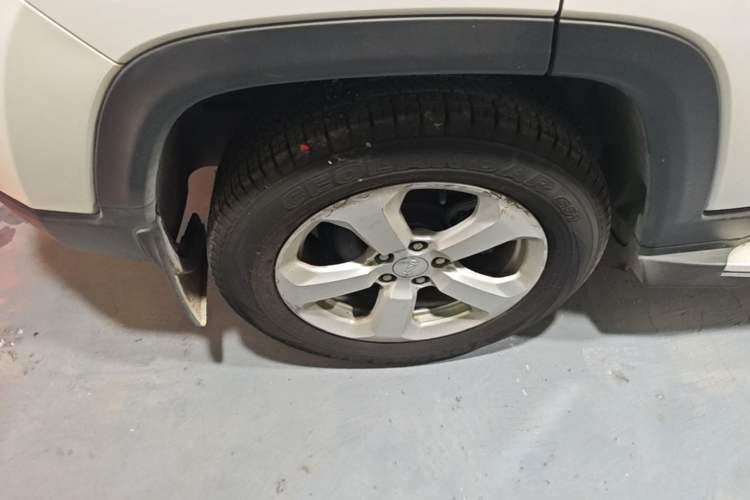 Used Jeep Compass 2017 200T Automatic Family Edition Right Rear Wheel Hub