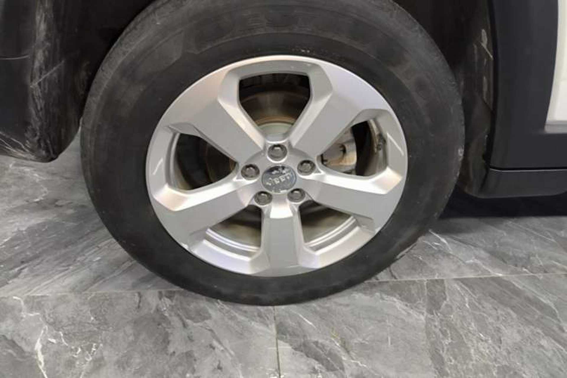 Used Jeep Compass 2017 200T Automatic Family Edition Right Rear Wheel Hub