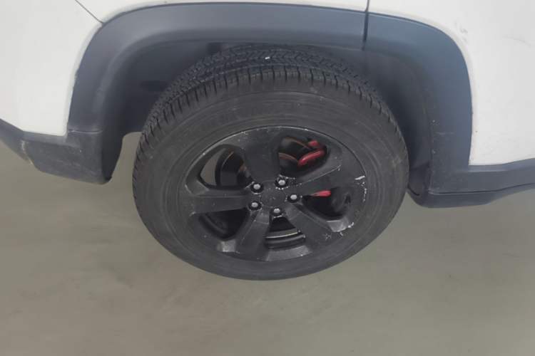 Used Jeep Compass 2017 200T Automatic Family Edition Right Rear Wheel Hub