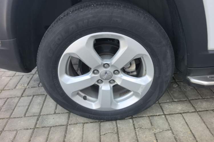 Used Jeep Compass 2017 200T Automatic Family Edition Right Rear Wheel Hub