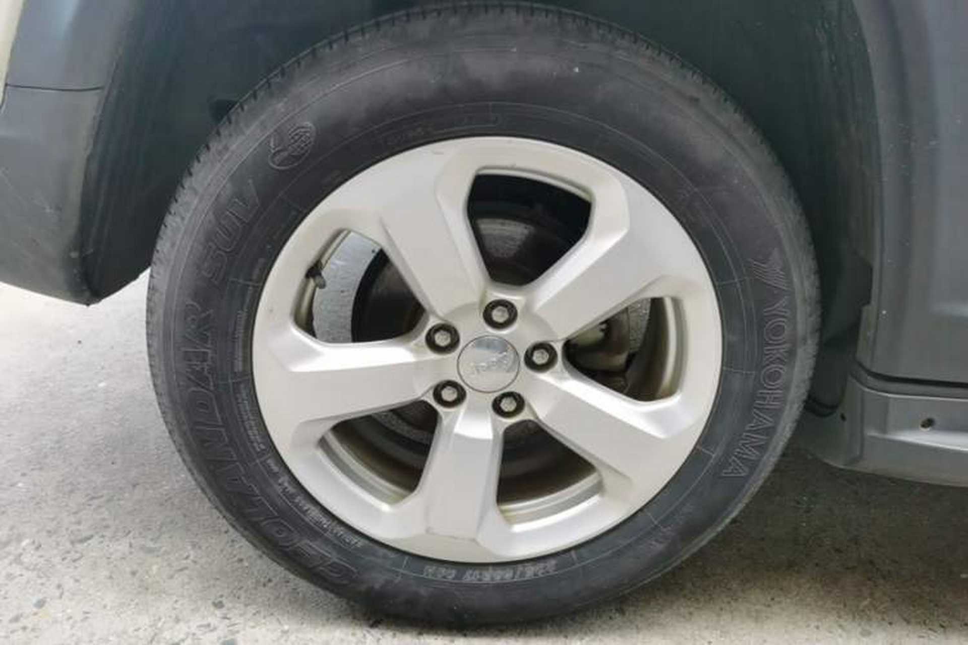 Used Jeep Compass 2017 200T Automatic Family Edition Right Rear Wheel Hub