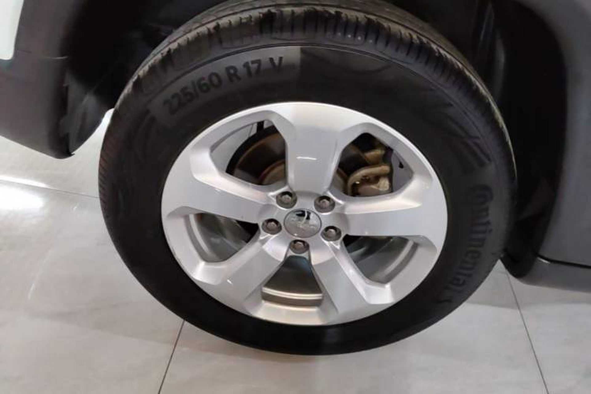 Used Jeep Compass 2017 200T Automatic Family Edition Right Rear Wheel Hub