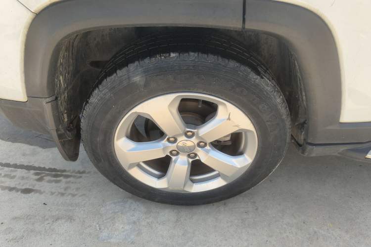 Used Jeep Compass 2017 200T Automatic Family Edition Right Rear Wheel Hub
