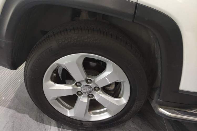 Used Jeep Compass 2017 200T Automatic Family Edition Right Rear Wheel Hub