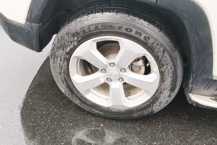 Used Jeep Compass 2017 200T Automatic Family Edition Right Rear Wheel Hub
