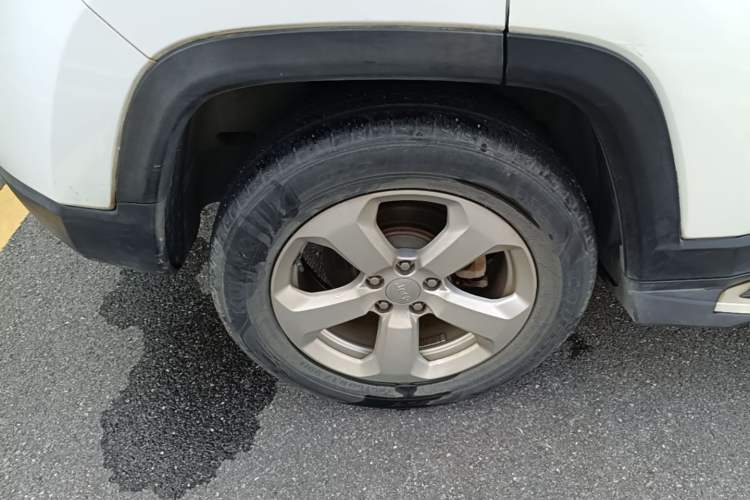 Used Jeep Compass 2017 200T Automatic Enjoyment Version Right Rear Wheel Hub