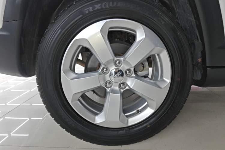 Used Jeep Compass 2017 200T Automatic Family Edition Right Rear Wheel Hub