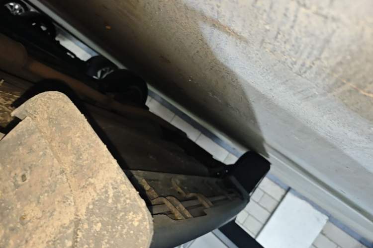 Used Jeep Compass 2017 200T Automatic Family Edition Right Side Sill