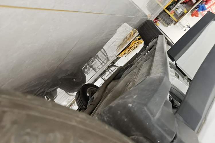 Used Jeep Compass 2017 200T Automatic Family Edition Right Side Sill