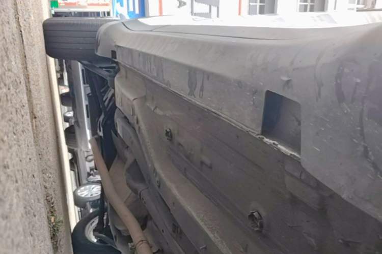 Used Jeep Compass 2017 200T Automatic Comfort Edition Right Side Sill